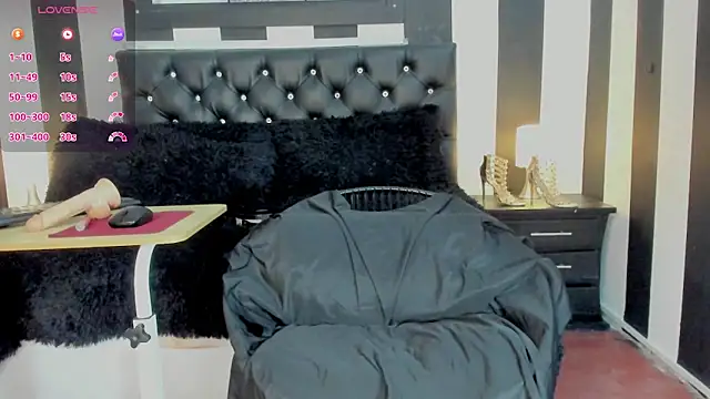 dirtyplayluna online show from September 10, 1:44 pm