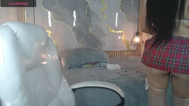 Snapshot of nei_girl chatting on October 24, 11:39 am nei girl online show from October 24, 11:39 am