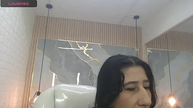 Snapshot of nei_girl chatting on September 20, 11:30 am nei girl online show from September 20, 11:30 am