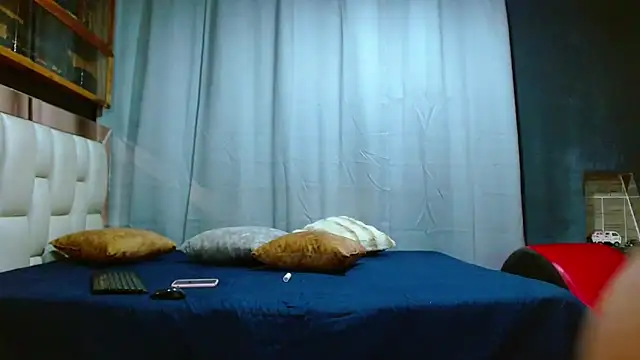 BarbDamian online show from October 14, 9:28 pm