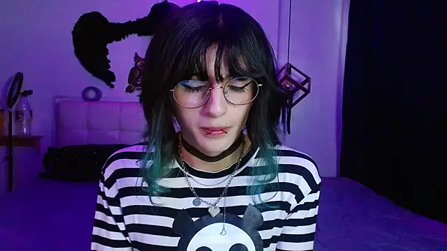 goth minerva online show from September 22, 1:42 pm