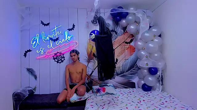 Meneaterss online show from October 5, 9:09 pm