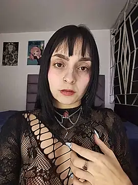 KARINNA  RAVEN online show from May 31, 10:55 pm