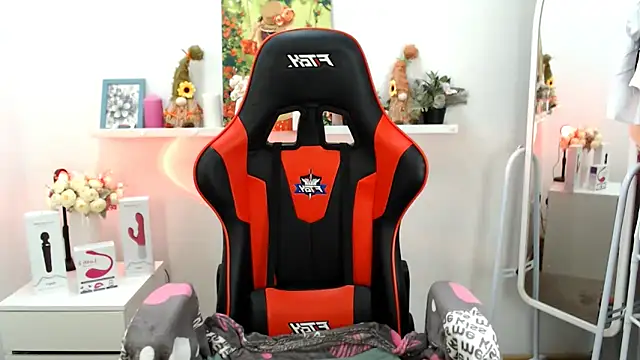 Lucky Lana online show from April 17, 2:24 am