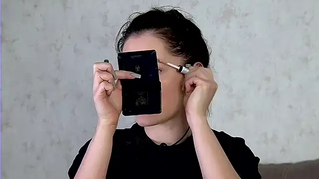 AshleyD  online show from February 3, 2:10 am