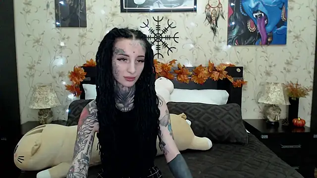 Velvetbat online show from November 14, 7:30 am