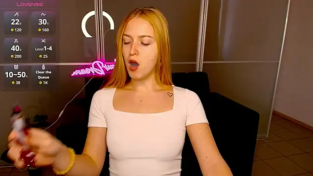 MirandaMayers online show from October 13, 11:46 am