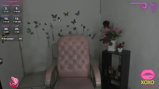 kitty girl   online show from October 25, 7:43 pm