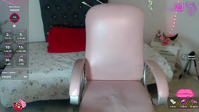 kitty girl   online show from October 2, 8:03 pm