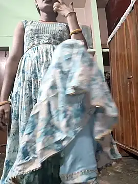 Snapshot of Eshwari_Chopra chatting on October 30, 1:45 pm Eshwari Chopra online show from October 30, 1:45 pm