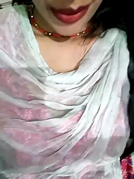 Snapshot of Eshwari_Chopra chatting on October 2, 12:10 pm Eshwari Chopra online show from October 2, 12:10 pm