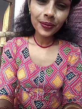 Eshna Dabral online show from October 11, 2:27 am