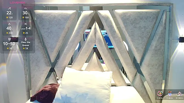 Snapshot of Elaine87_ chatting on September 24, 8:41 pm Elaine87 online show from September 24, 8:41 pm