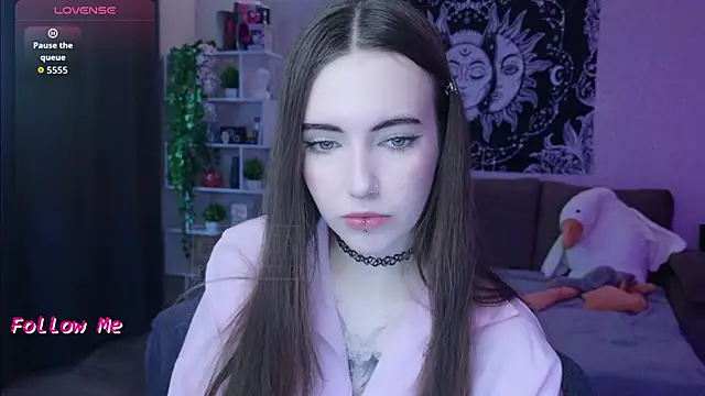 naugghtynikki online show from October 30, 3:53 am