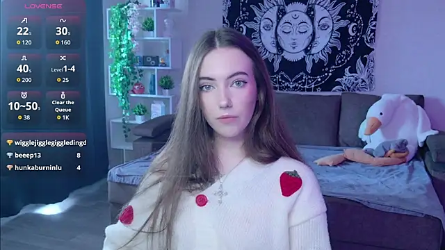 naugghtynikki online show from September 16, 5:59 am