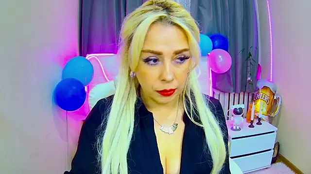 Snapshot of KatrinaCharm chatting on September 22, 6:12 am KatrinaCharm online show from September 22, 6:12 am