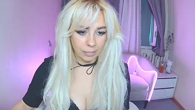 KatrinaCharm online show from November 22, 1:25 pm