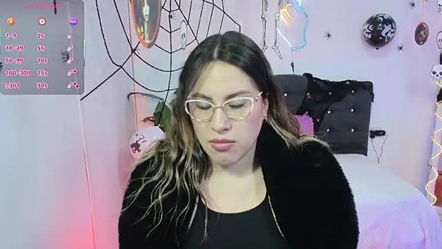 saaya tay online show from October 29, 3:22 am