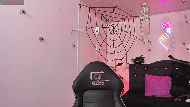 saaya tay online show from October 23, 3:23 am