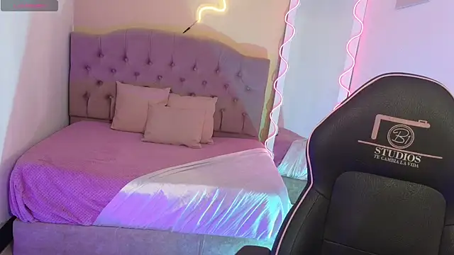 kissy tay online show from October 6, 11:38 am