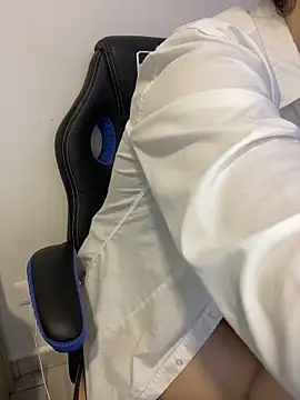 Monella123 online show from April 10, 4:13 pm