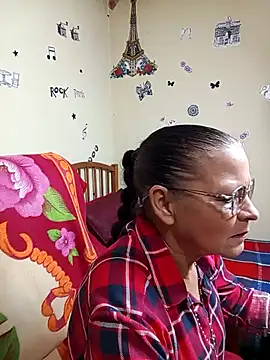 Snapshot of katrina_perez chatting on October 7, 10:14 pm katrina perez online show from October 7, 10:14 pm