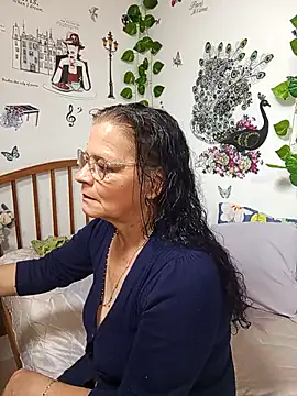 katrina perez online show from April 8, 10:23 pm