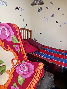 Snapshot of katrina_perez chatting on October 13, 9:28 pm katrina perez online show from October 13, 9:28 pm