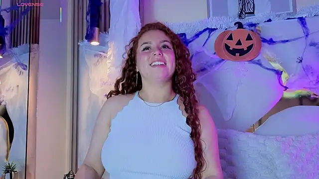 Snapshot of AmmberJones chatting on October 27, 12:44 pm AmmberJones online show from October 27, 12:44 pm