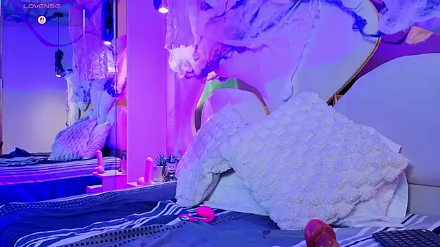 Snapshot of AmmberJones chatting on October 28, 12:55 pm AmmberJones online show from October 28, 12:55 pm