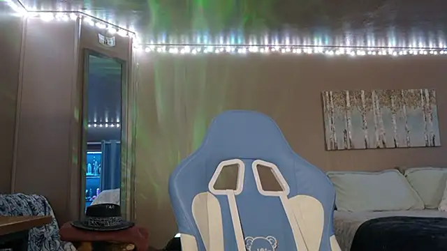 mavismable online show from February 5, 7:00 am