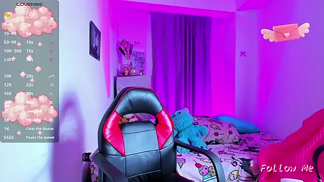 SkylerBennet online show from March 22, 3:34 am