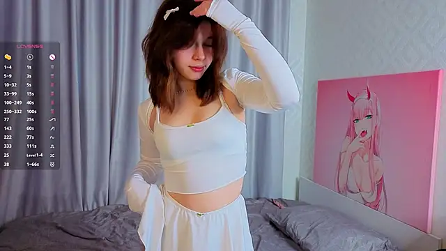 Snapshot of FancyHenley chatting on October 10, 1:10 am FancyHenley online show from October 10, 1:10 am