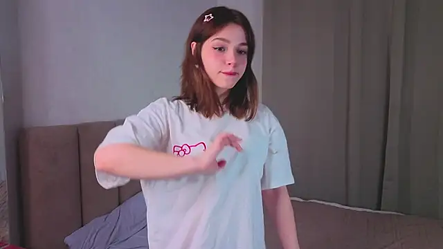 Snapshot of FancyHenley chatting on October 21, 1:42 am FancyHenley online show from October 21, 1:42 am