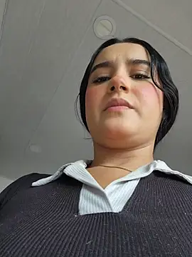 Rosa Warreen  online show from October 26, 4:35 pm