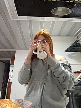 Cristina pinkk online show from March 9, 2:48 am