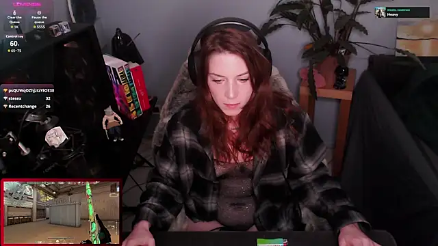 Horny Makima online show from November 28, 11:57 am