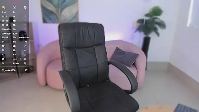 Snapshot of kylie_soraya chatting on September 30, 5:40 pm kylie soraya online show from September 30, 5:40 pm