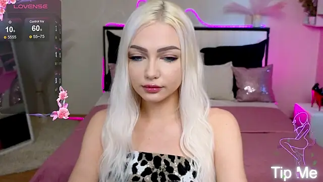 LinaLirian online show from September 24, 2:05 pm