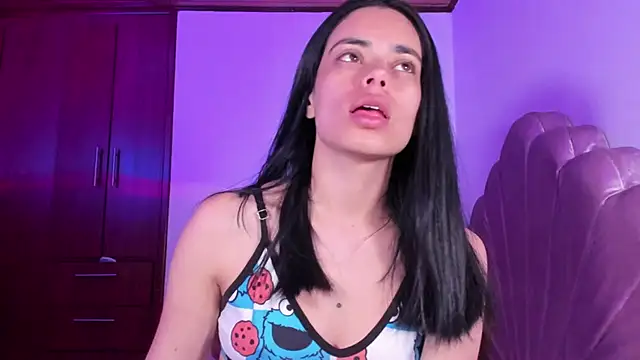 BellaSun  online show from September 26, 5:38 am