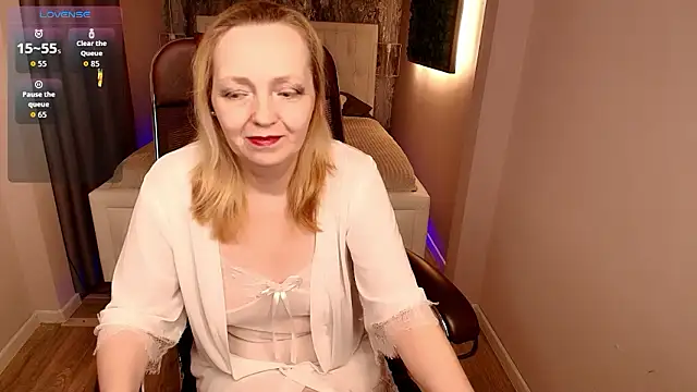 Karen Villis online show from March 4, 12:01 pm