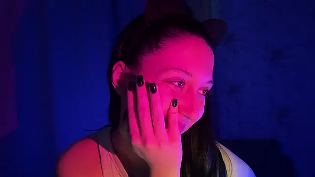 YourTemptation  online show from January 7, 3:59 pm