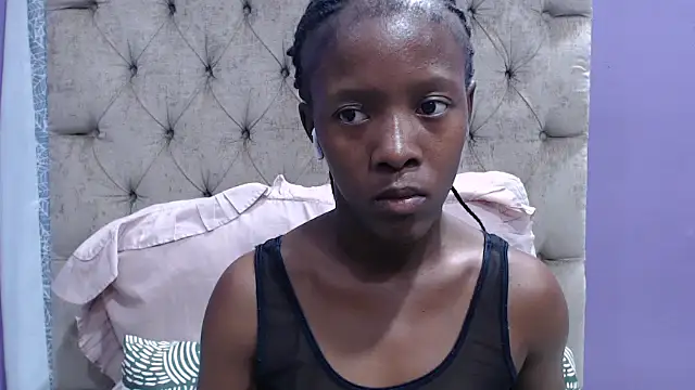 Snapshot of sexykea2002x chatting on October 14, 2:30 pm sexykea2002x online show from October 14, 2:30 pm