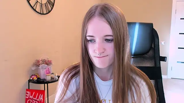 KateKayer online show from October 19, 9:44 am