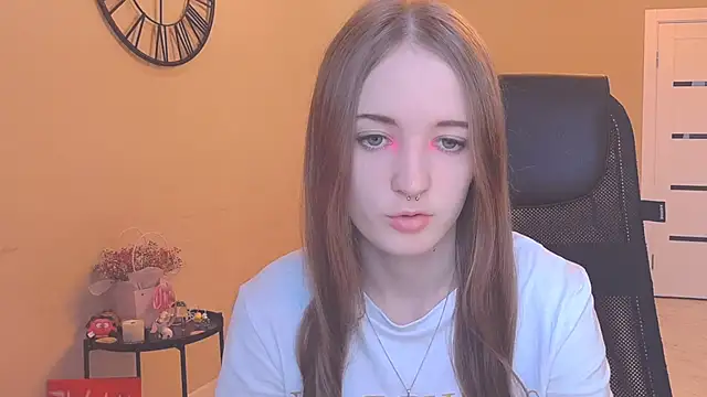 KateKayer online show from October 8, 9:02 am