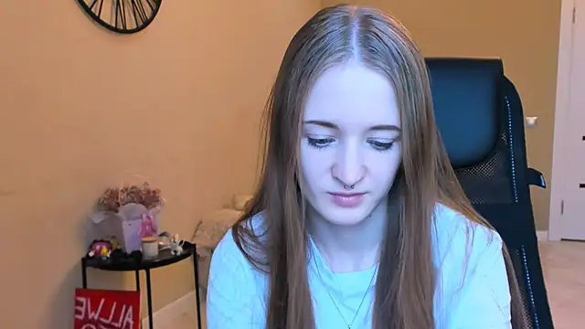 KateKayer online show from October 18, 9:34 am