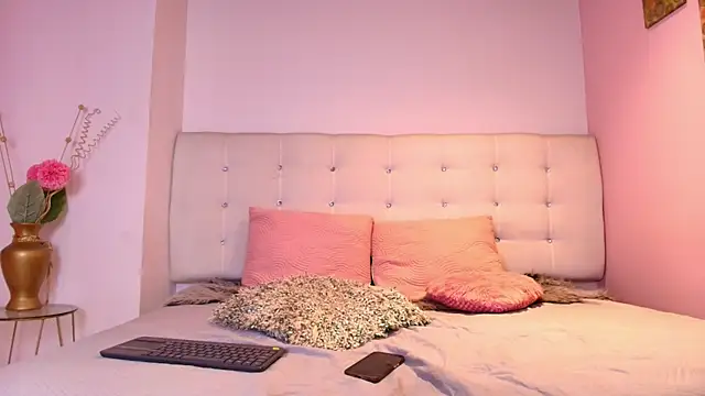 Ruby Firelove online show from October 2, 1:49 pm