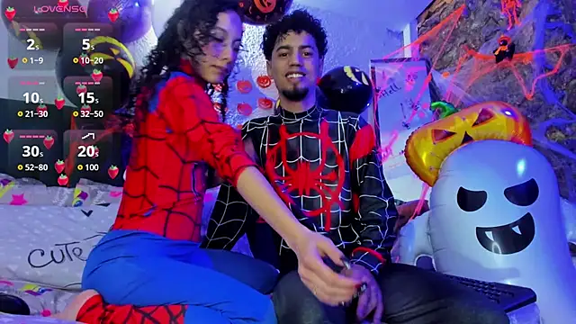 Snapshot of JennMuriel_ chatting on October 31, 1:48 pm JennMuriel  online show from October 31, 1:48 pm