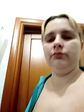 Snapshot of JessicaItalia chatting on October 30, 11:11 am JessicaItalia online show from October 30, 11:11 am