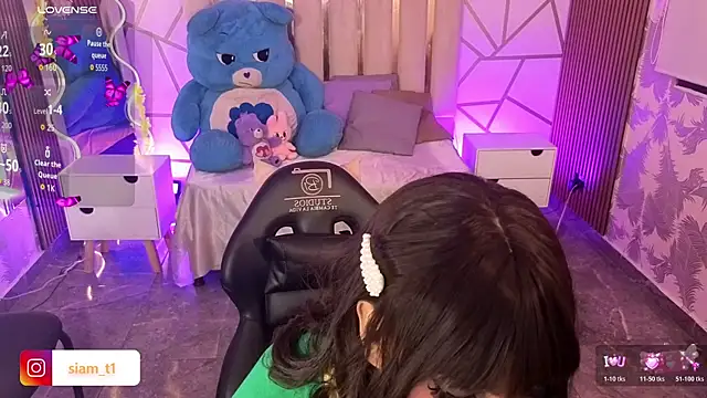 Snapshot of Siiam_tay chatting on October 31, 3:52 am Siiam tay online show from October 31, 3:52 am